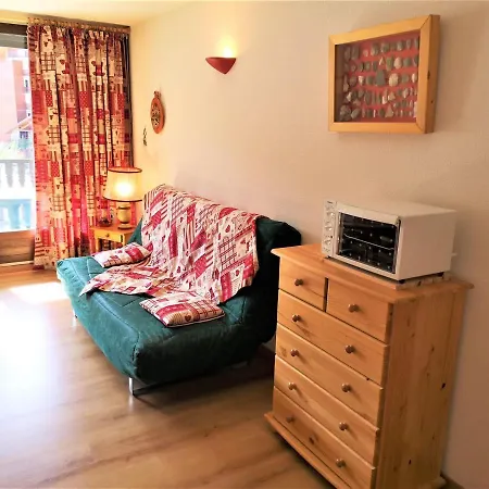 Apartment Equipe Pour 4 Pers A La Joue Du Loup - Fr-1-504-560
